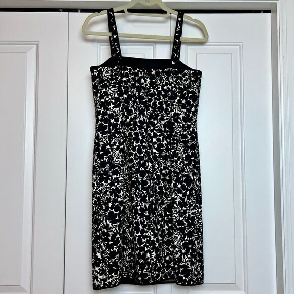 ANN TAYLOR Vintage Floral Sheath Dress Square Neck Black White Size 8P - Picture 2 of 8